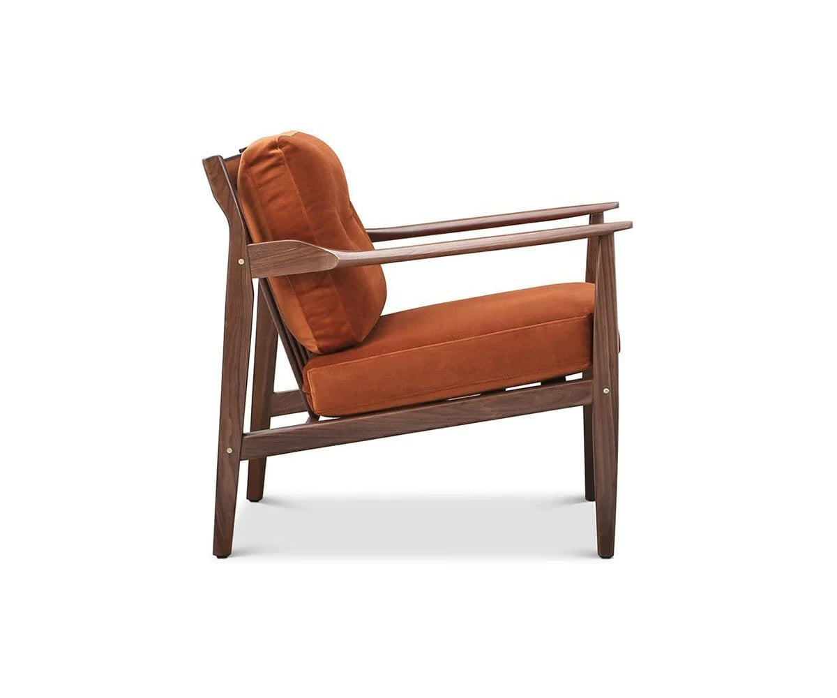 Undra Armchair