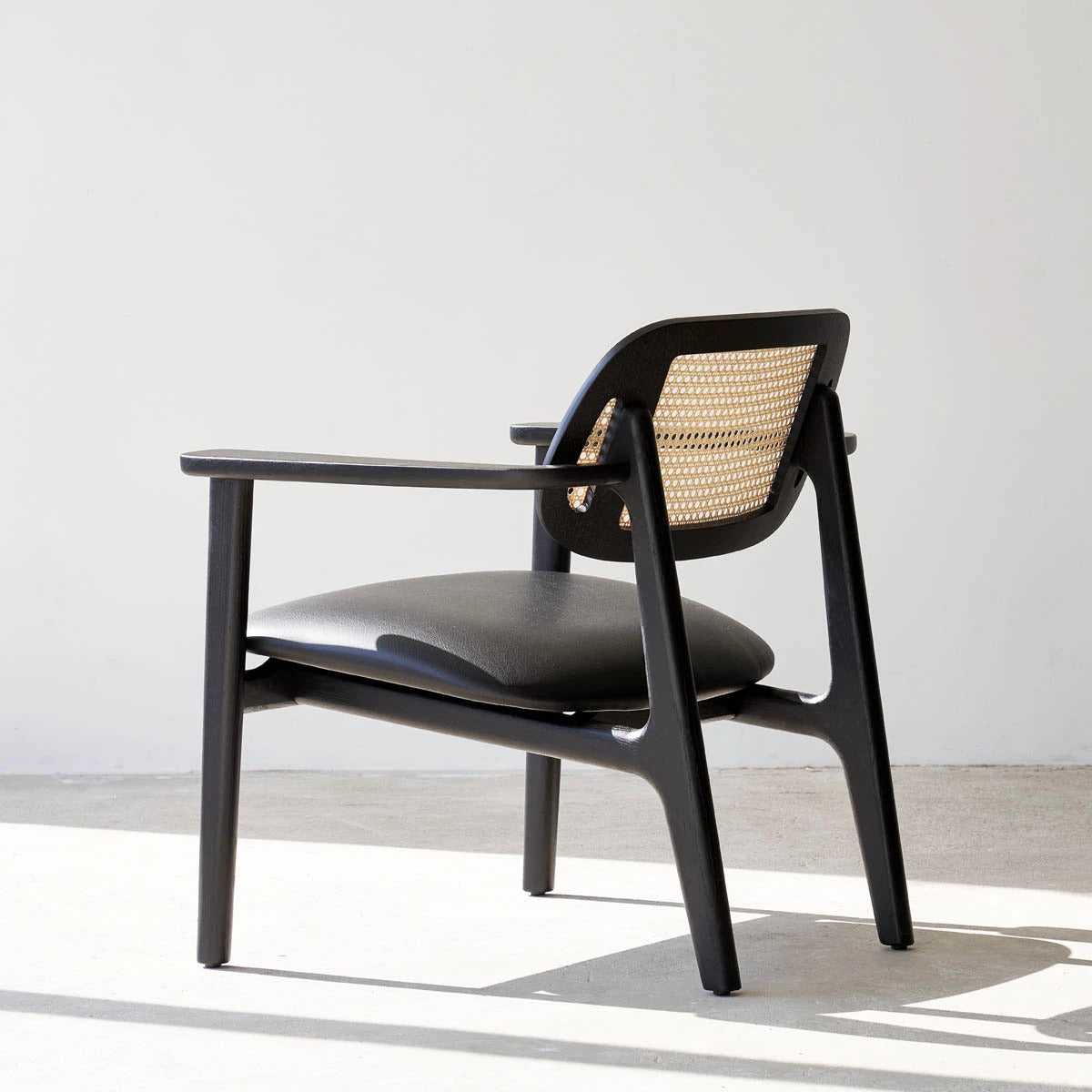 Titus Lounge Chair